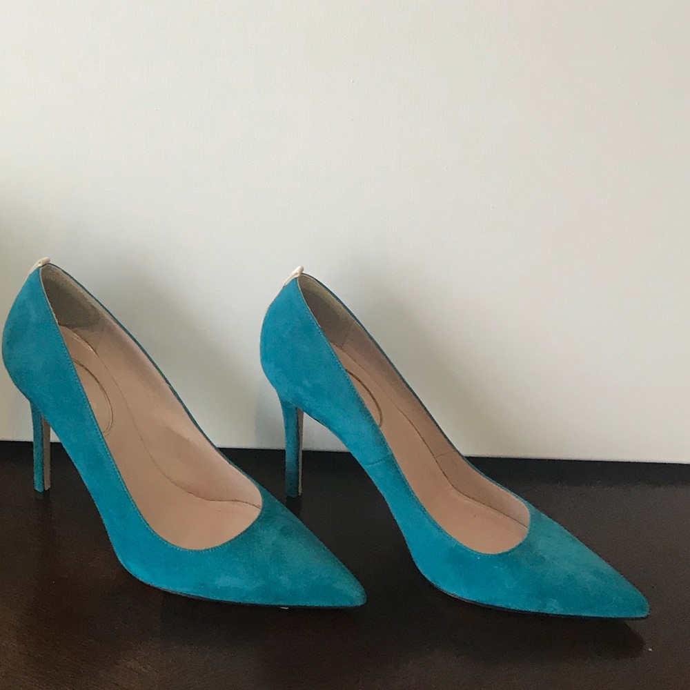 SJP pumps in teal (new with tags) size 36